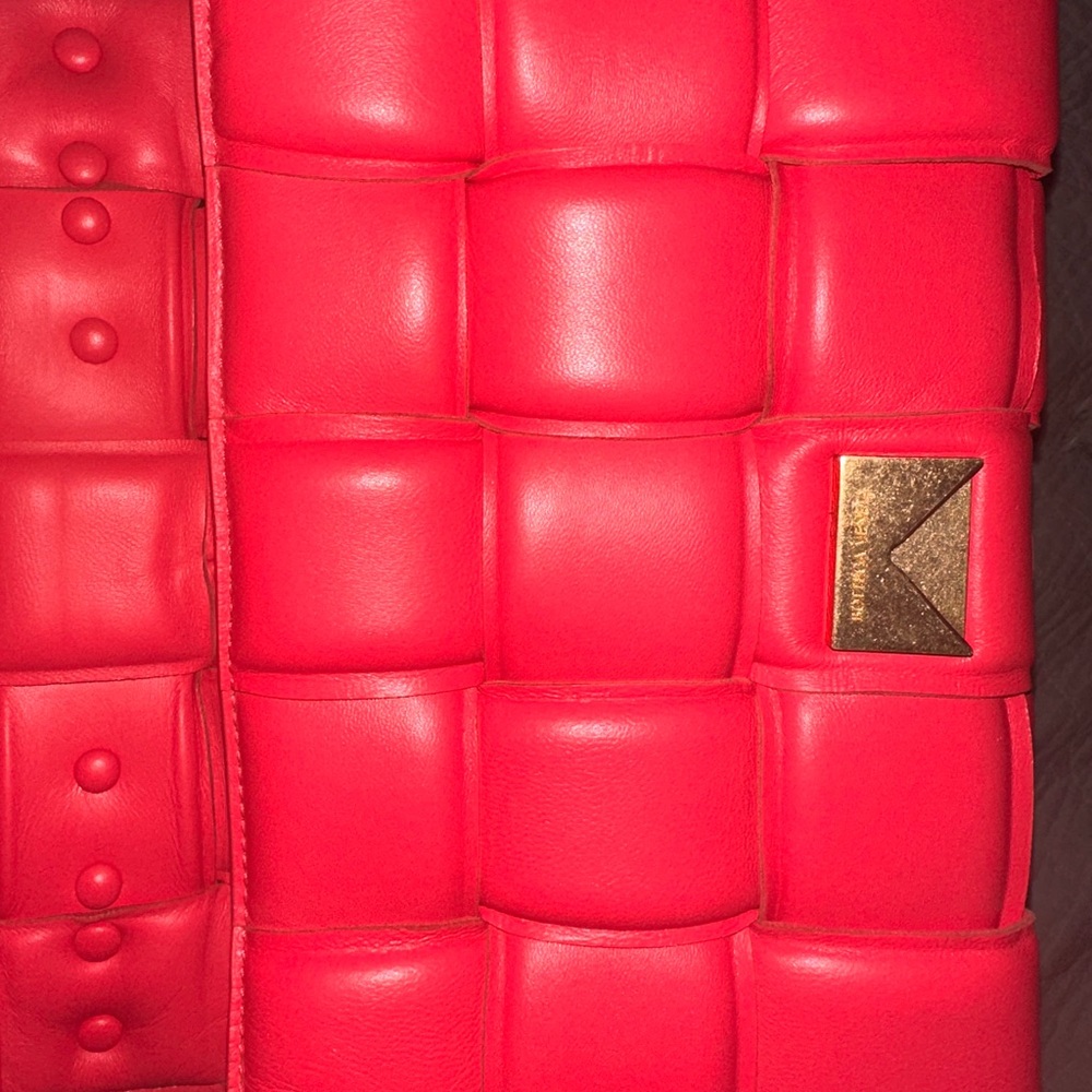 Bottega Veneta pink and lollipop gold padded Cassette bag - Picture 4 of 7